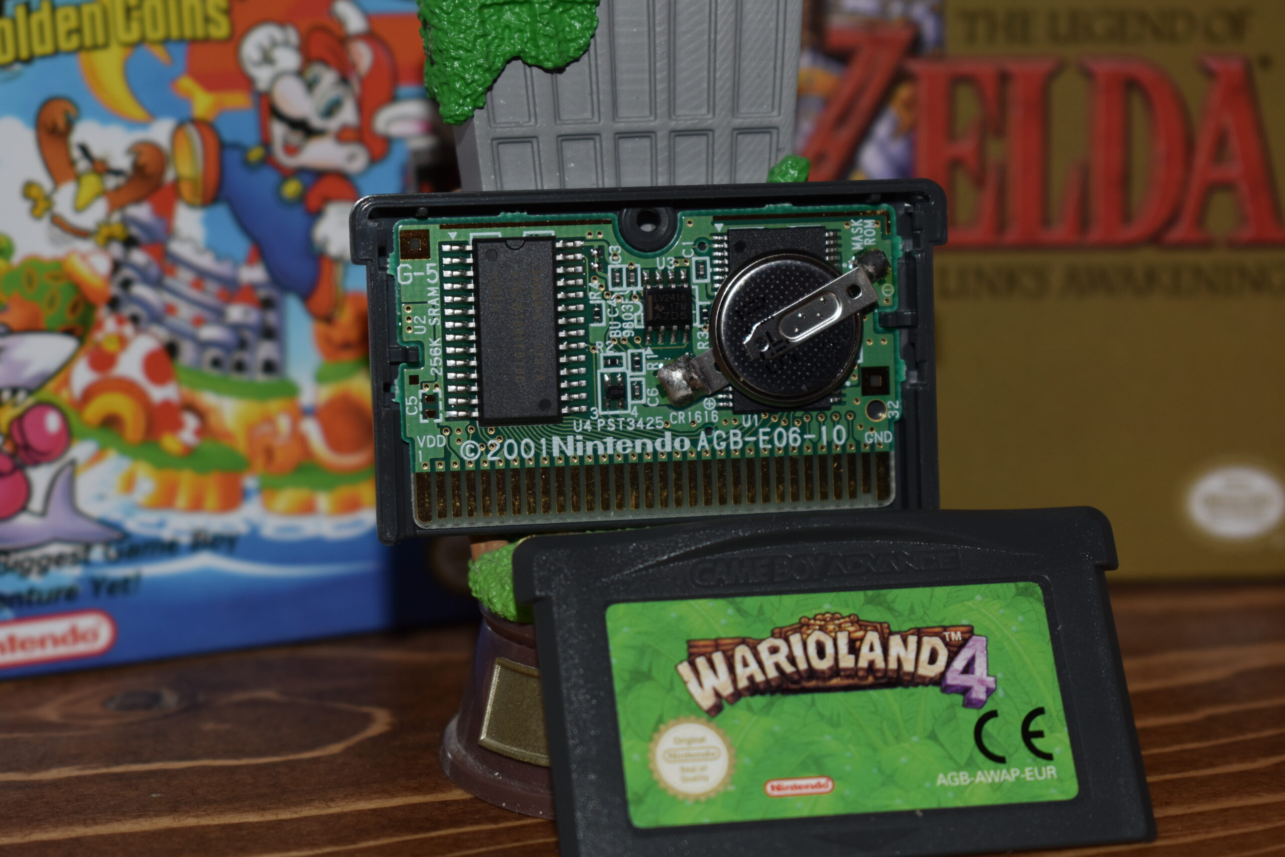 Wario Land 4 PCB with SRAM