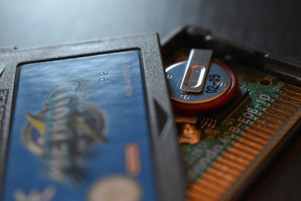 Opened up Metroid Fusion cart